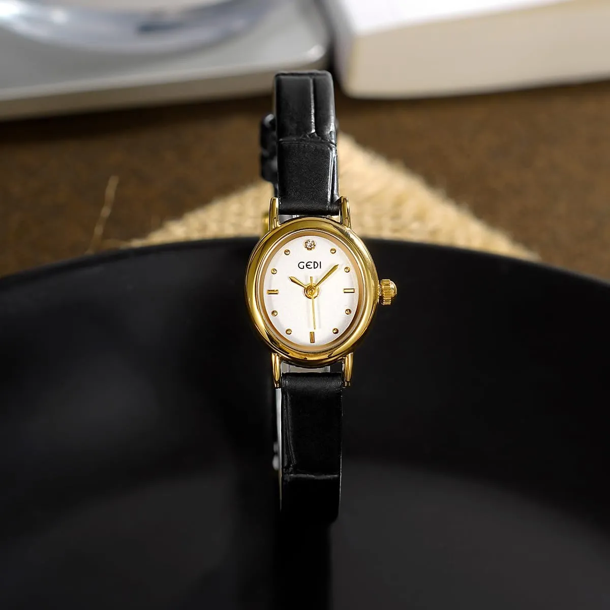 Analog Small Oval Dial Vintage Ladies Bracelet Dress Waterproof Wrist Watch with Stainless Steel/Leather Strap routine ravage protein sparse Gosasa Vintage Women's Gold Watch Elegant Quartz 