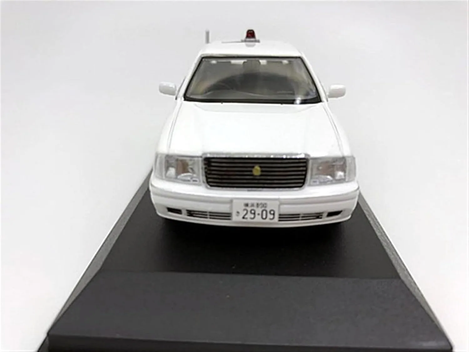 Home knuckle D??cor(Z) Sports car Metal Model 1 43 Scale for Crown Police Car Alloy Car Model Collection Ornament Souvenir Die-Casting Vehicle for 