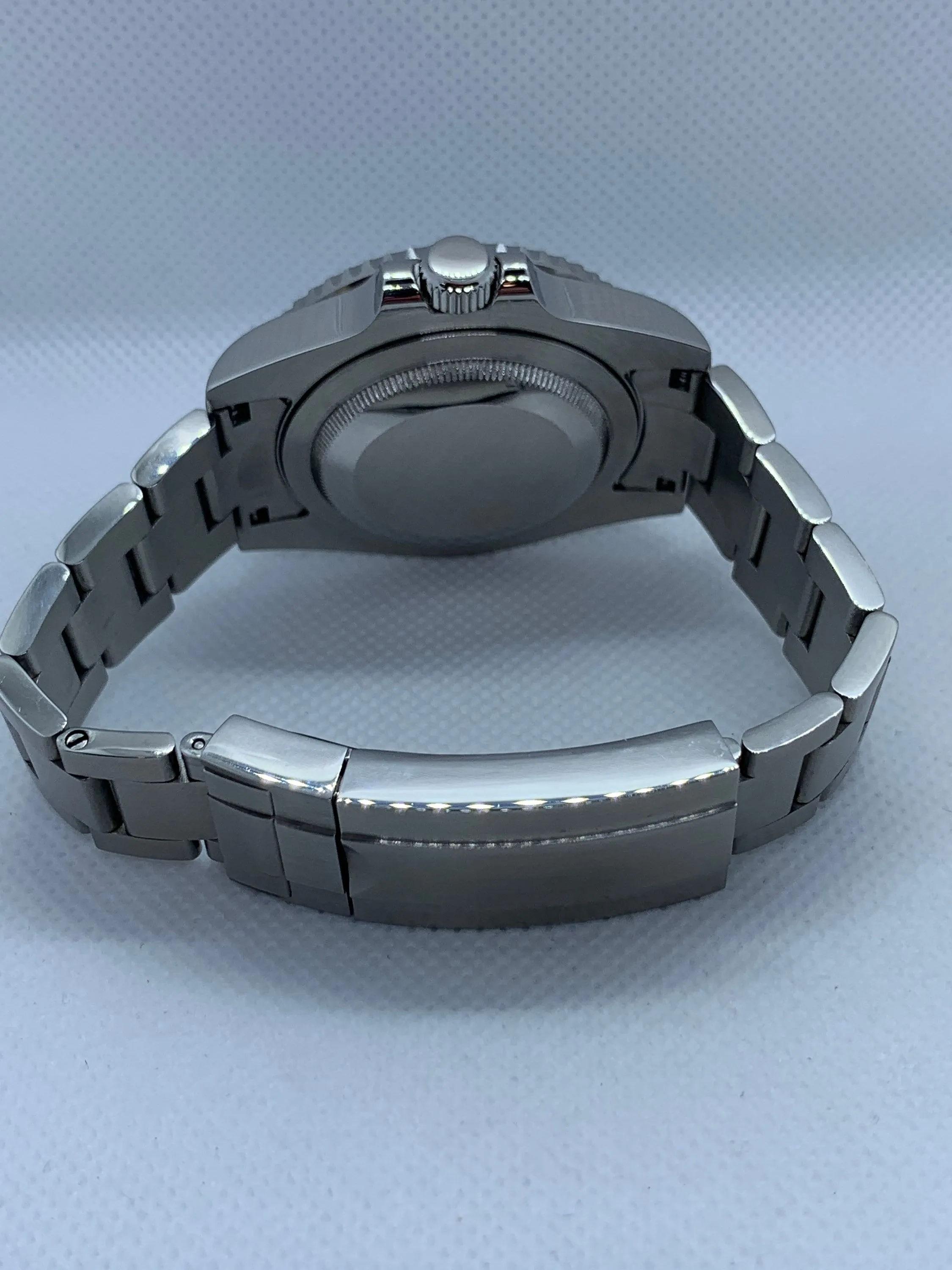 Men's 40MM Submariner Style Watch with Blue Wave Dial, Seiko NH35 Automatic Movement, Sapphire Crystal