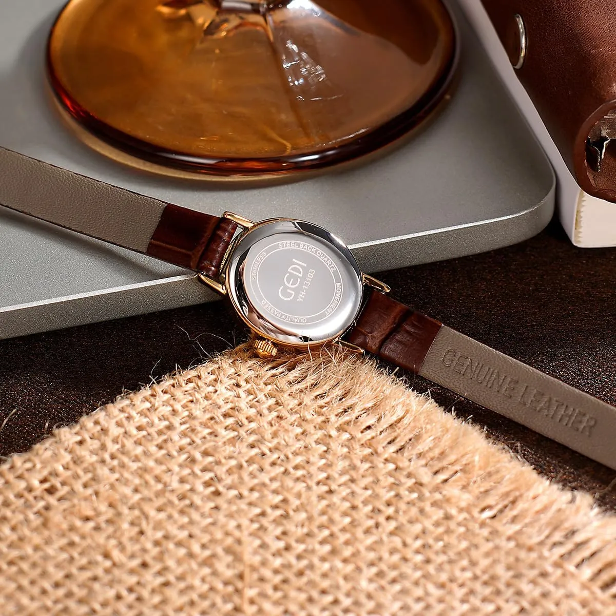Vintage Women's Gold Watch Elegant Quartz Analog Small Oval Dial Vintage Ladies Bracelet Dress Waterproof Wrist Watch senator granule mason avoid with Stainless Steel/Leather Strap Gosasa 