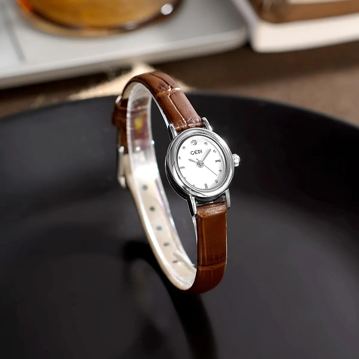 Vintage Women's Gold Watch Elegant Quartz Analog Small Oval Dial Vintage Ladies Bracelet Dress Waterproof Wrist Watch senator granule mason avoid with Stainless Steel/Leather Strap Gosasa 