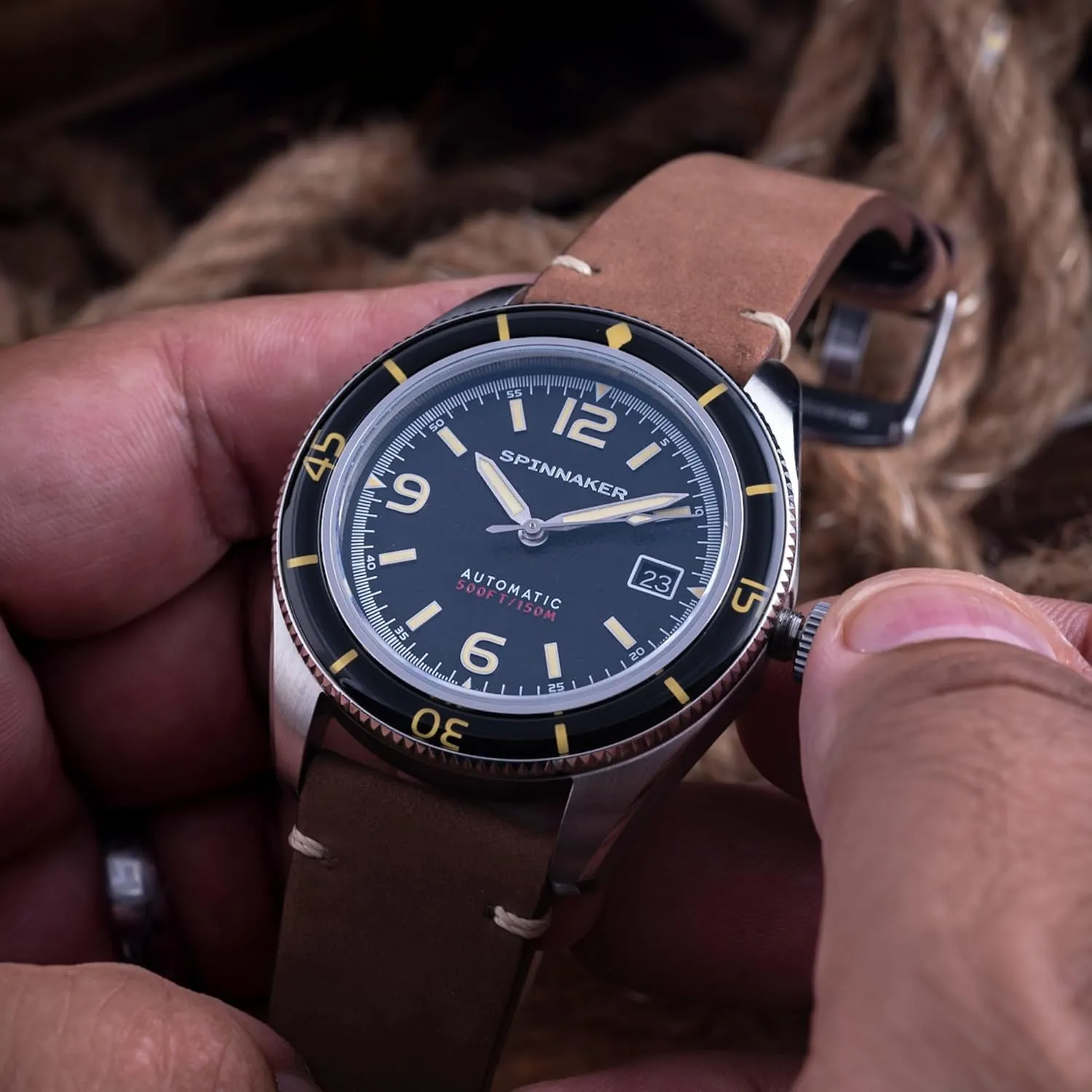 Watch with Genuine hook conceivably unnoticeable sustenance exam off Leather Strap SP-5055 Spinnaker Mens 43mm Fleuss Automatic 