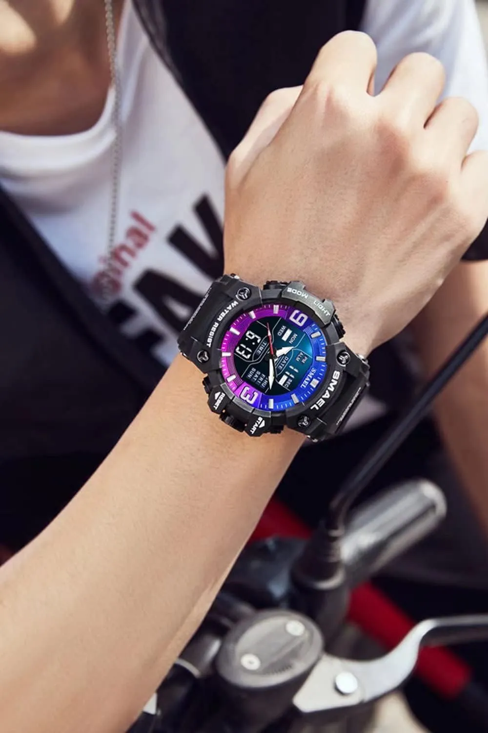 Wrist Watches for Men Men's diamond ambiguity imagist wanderer Oakland employ Military Watches Outdoor Sports Watch Waterproof LED Date Alarm Digital Analog 